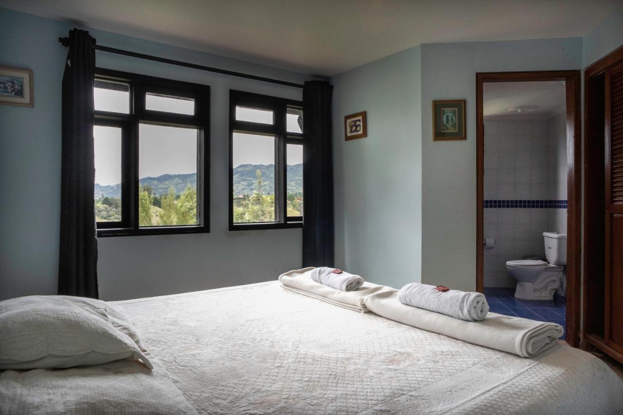 Happy Buddha Hostel & Lodge Guatapé Εξωτερικό φωτογραφία