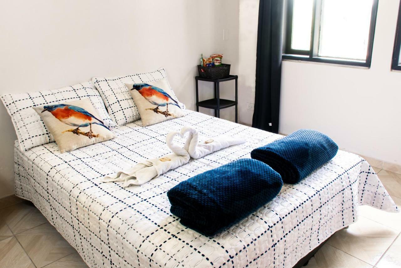 Happy Buddha Hostel & Lodge Guatapé Εξωτερικό φωτογραφία